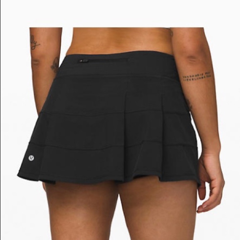 Lululemon Sz 12 Pace Rival Skirt - Worn twice.